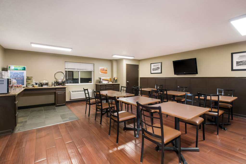 Quality Inn & Suites Steamboat Springs - photo 16