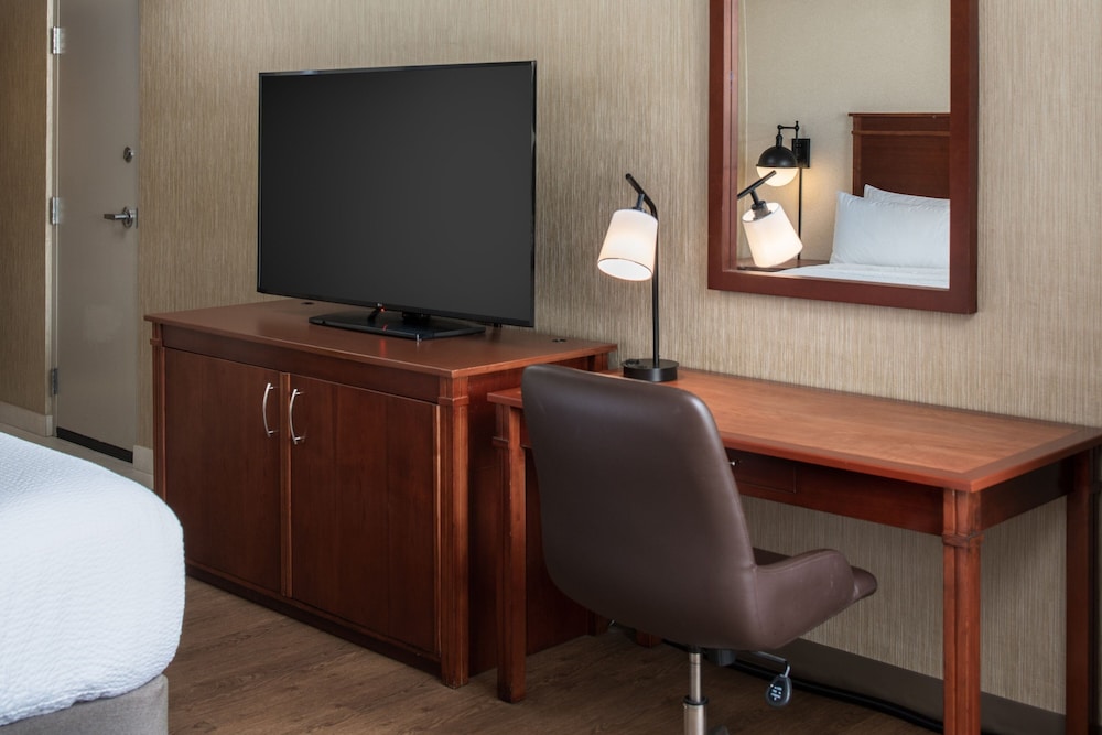 Four Points by Sheraton Bellingham Hotel & Conference Center - photo 10