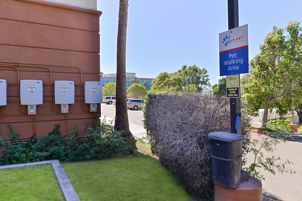 Candlewood Suites San Diego by IHG - photo 25