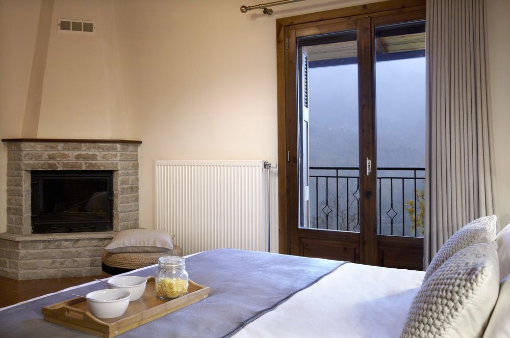 Levanta - carbon neutral hotel in Karpenisi
