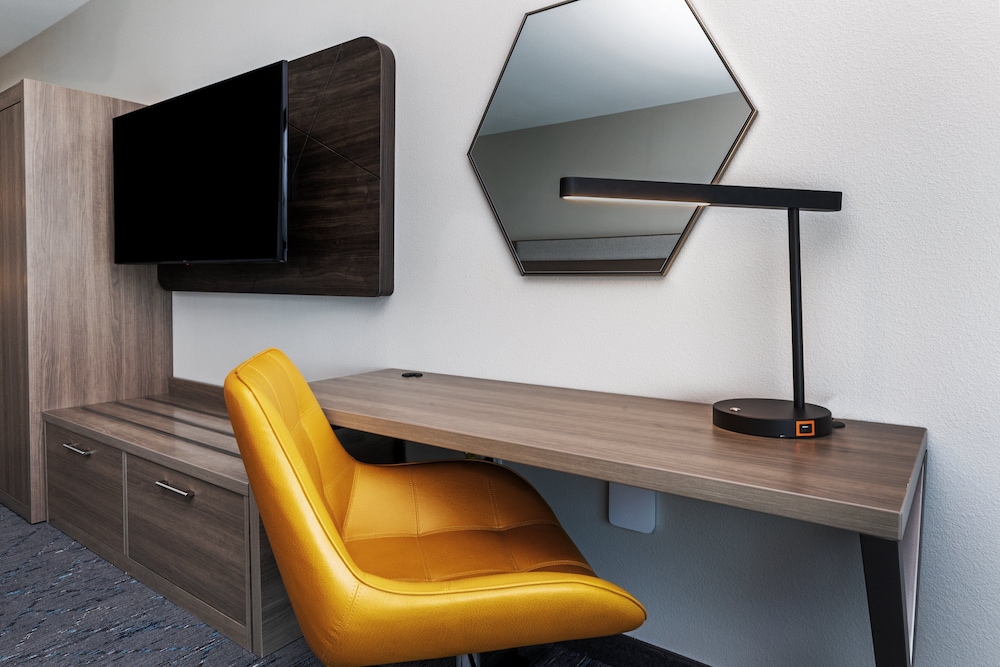 Holiday Inn Express & Suites Houston SW Rosenberg by IHG - photo 16