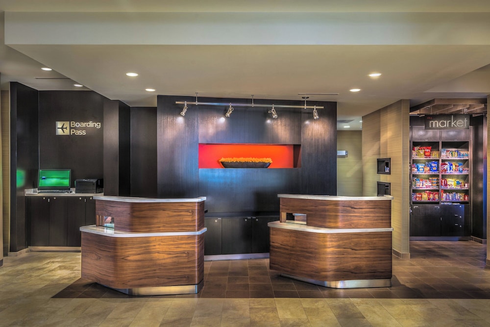 Courtyard by Marriott Charleston Downtown Civic Center - photo 41