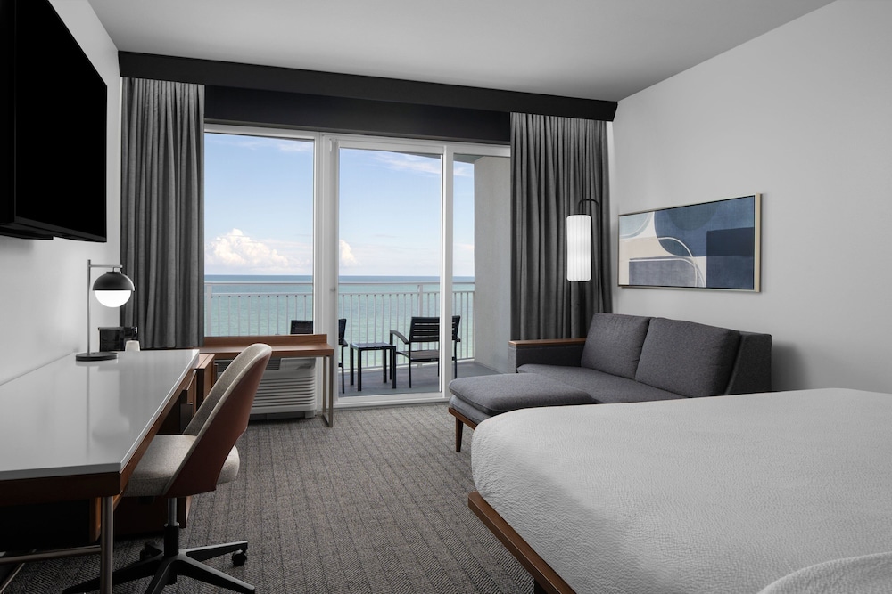 Courtyard by Marriott Myrtle Beach Oceanfront - photo 12