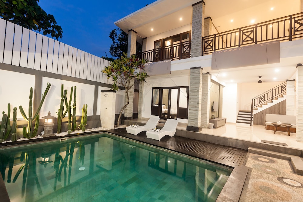 Maja Villa Batubelig by GenuineHost — 4-Star Luxury Hotel in Seminyak, Indonesia
