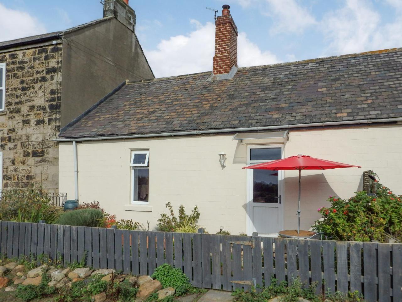 Brier Dene Middle Cottage — 4-Star Luxury Hotel in Hartley, United Kingdom