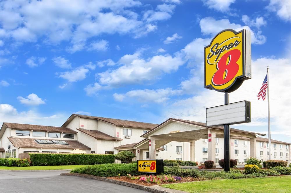 Super 8 by Wyndham Salem - featured photo