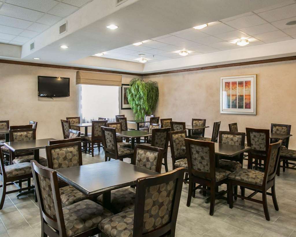 Sleep Inn & Suites Highway 290 NW Freeway - photo 36