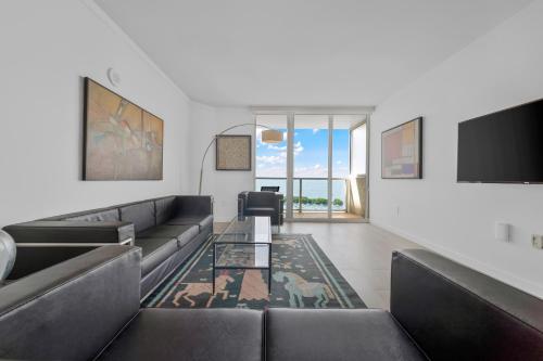 1 BD Condo in Coconut Grove Water Views — 4-Star Luxury Hotel in Miami, United States