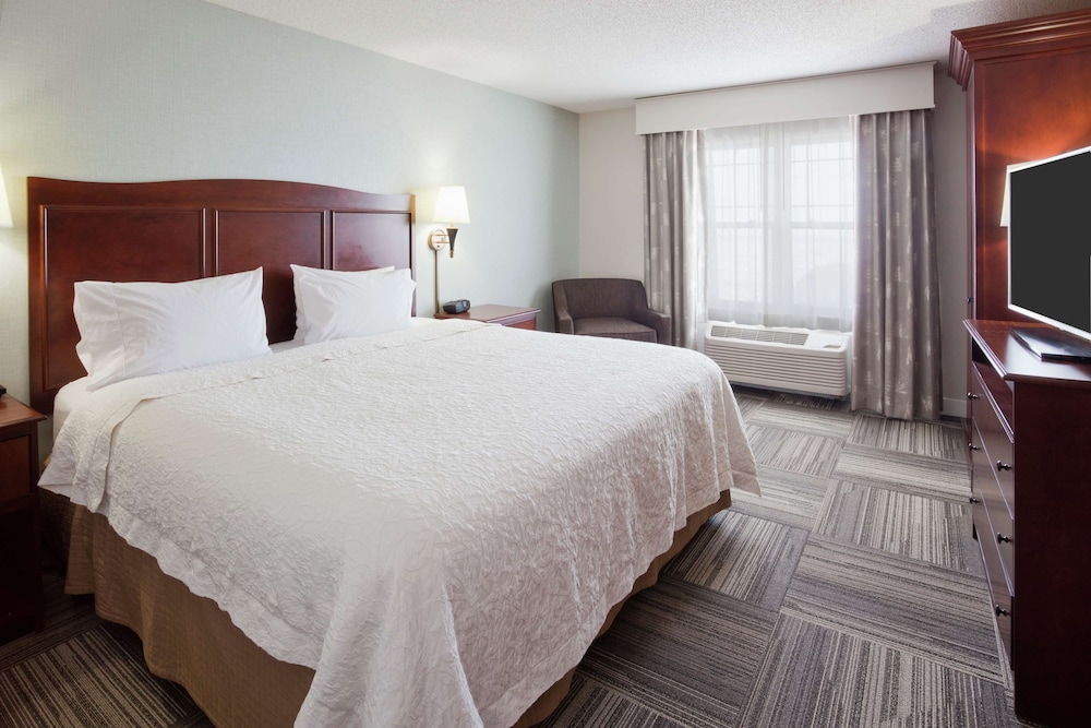 Hampton Inn Duluth Canal Park - photo 15