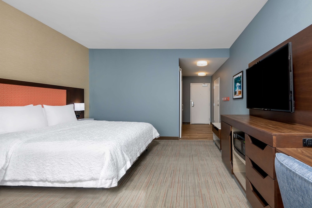 Hampton Inn & Suites Cody - photo 20