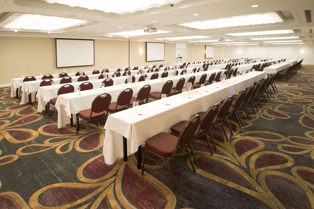 Radisson Hotel Corning - photo 35