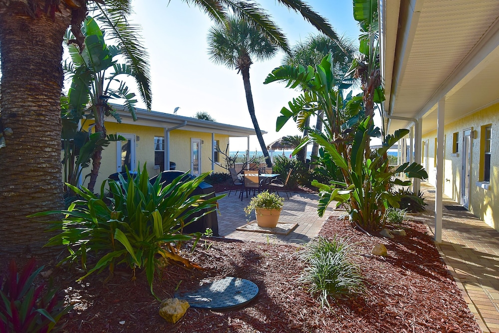 A Beach Retreat - photo 190