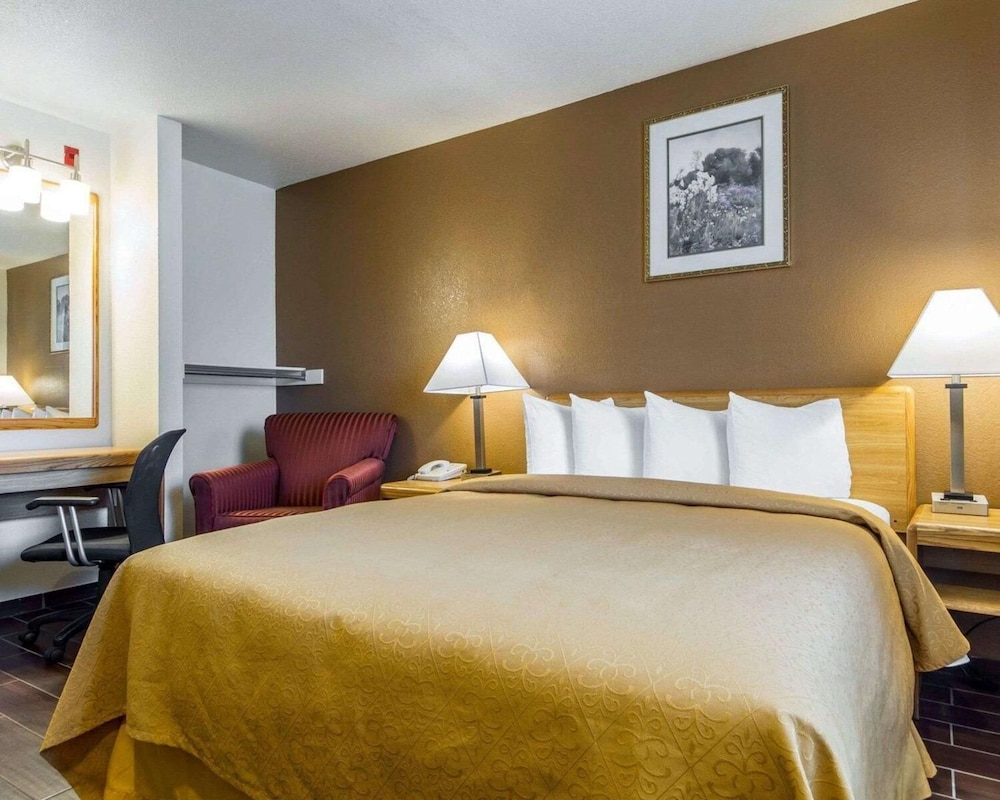 Quality Inn Oakland - photo 14