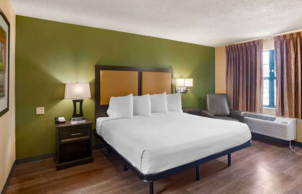 Extended Stay America Suites Palm Springs Airport - photo 13