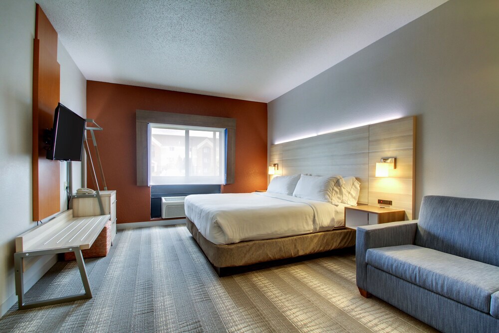 Holiday Inn Express Milwaukee North Brown Deer Mequon by IHG - photo 4