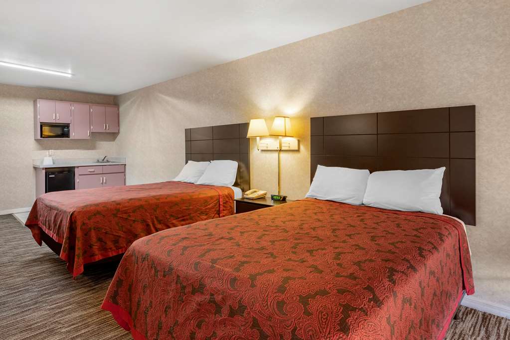 Rodeway Inn Clearwater Largo - photo 8