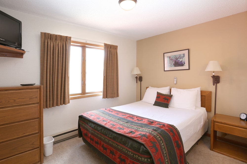 Indian Peaks Resort - photo 9