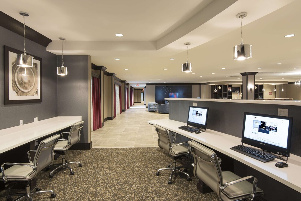 DoubleTree by Hilton Schenectady Downtown - photo 36