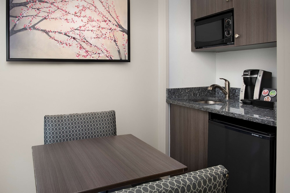 West End Washington DC Tapestry Collection by Hilton - photo 37