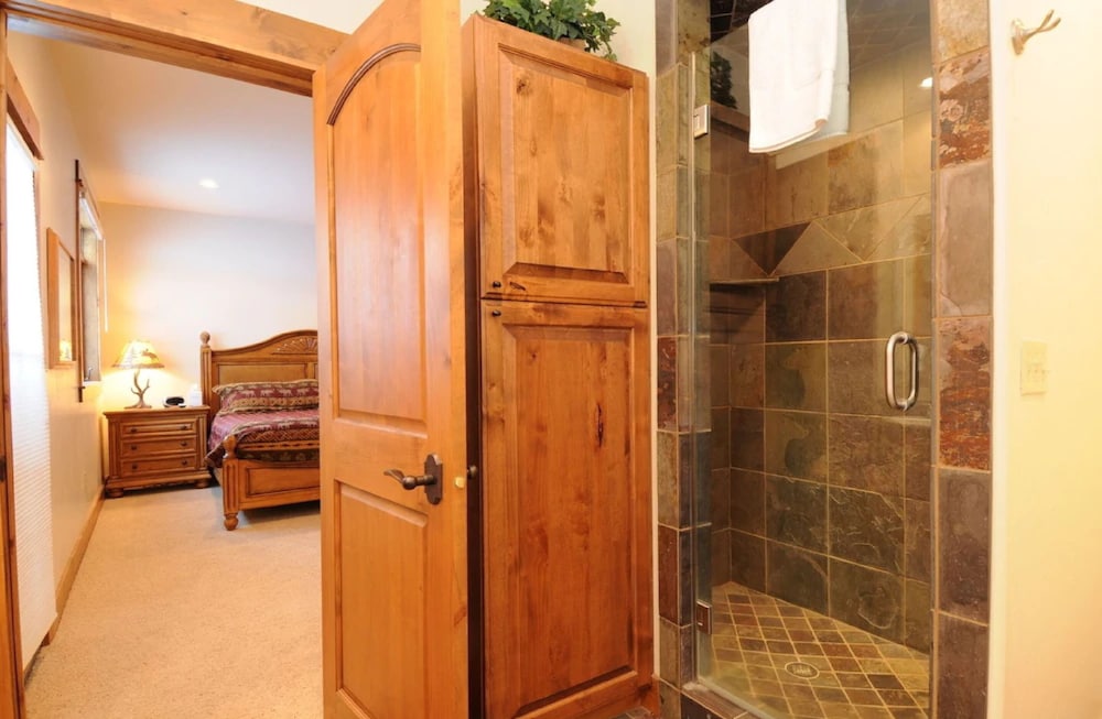 Vacation Rentals at Big Sky Resort - photo 32