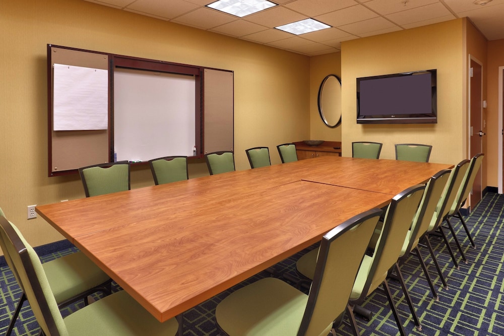 Fairfield Inn & Suites by Marriott Laramie - photo 32