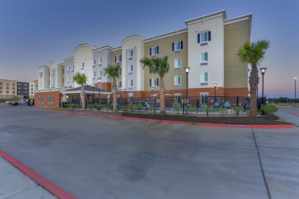Candlewood Suites College Station At University by IHG - photo 64