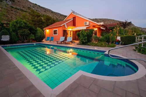 Holiday home in Podstrana 7300 — 4-Star Luxury Hotel in Podstrana, Croatia