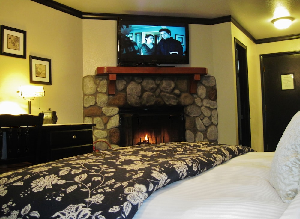 The North Shore Inn - photo 10