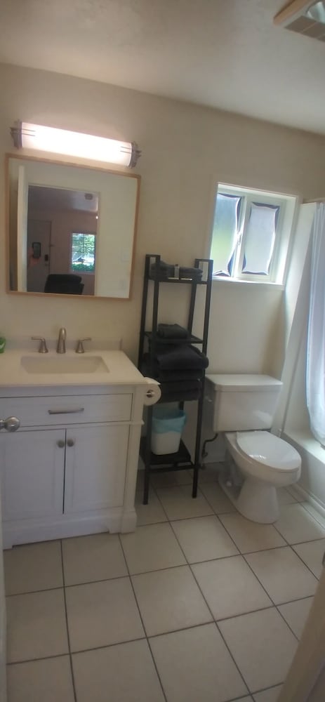 Hood River Suites Apartment Hotel - photo 55