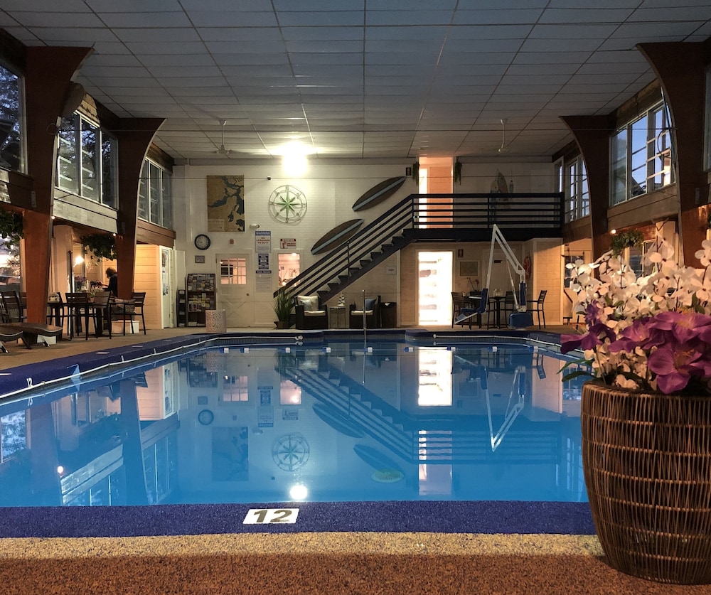 Hyannis Inn - photo 47