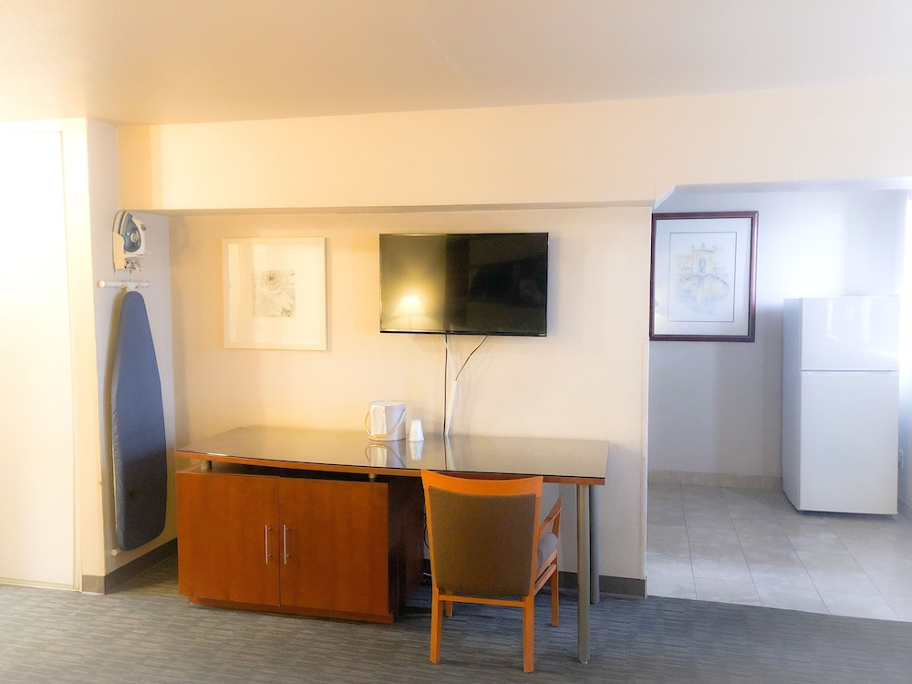 Sunrise Inn Hotel - photo 31