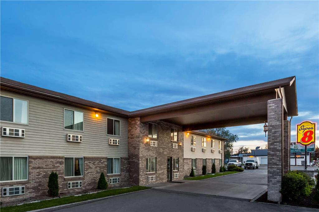 Super 8 by Wyndham Rexburg — hotel in Rexburg