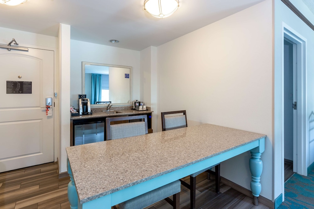Hilton Garden Inn Asheville Downtown - photo 20