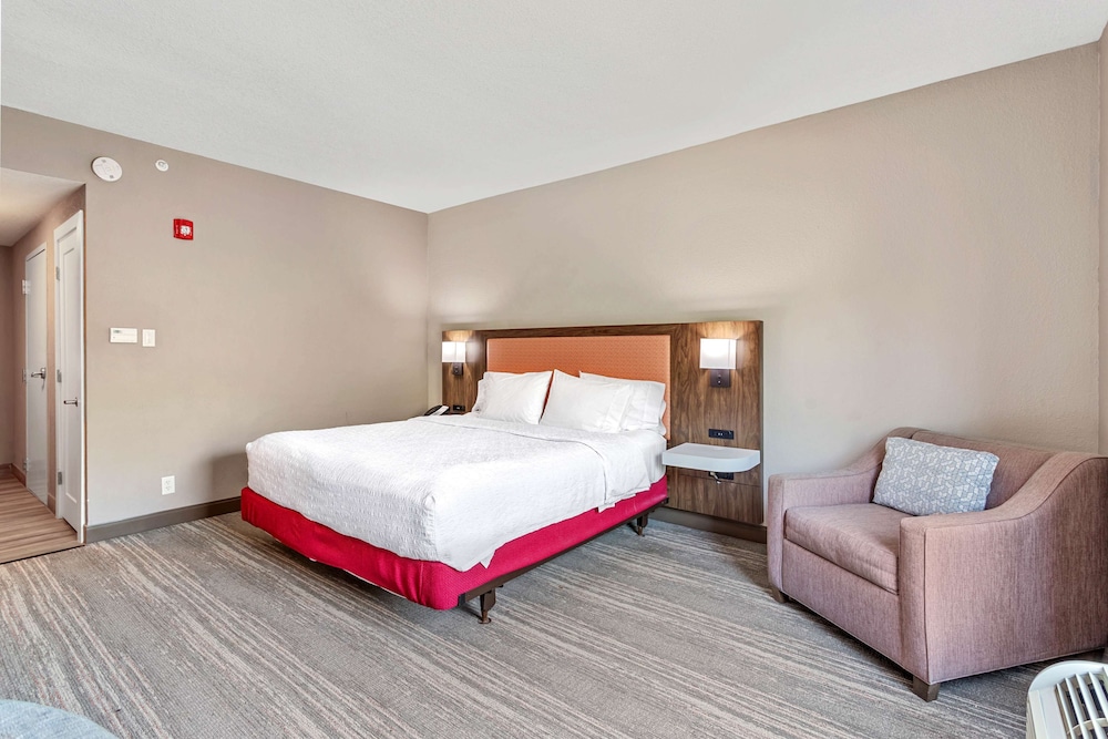 Hampton Inn & Suites Orlando Apopka - photo 13
