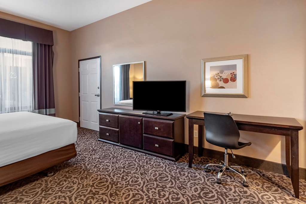 Best Western Plus Las Vegas South Henderson - photo 12
