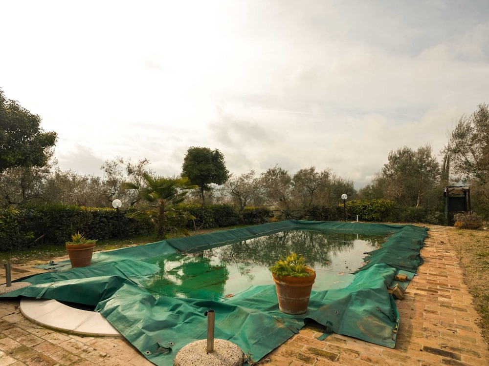 Belvilla by OYO Il Grappolo e la Rosa — 4-Star Luxury Hotel in Montefalco, Italy