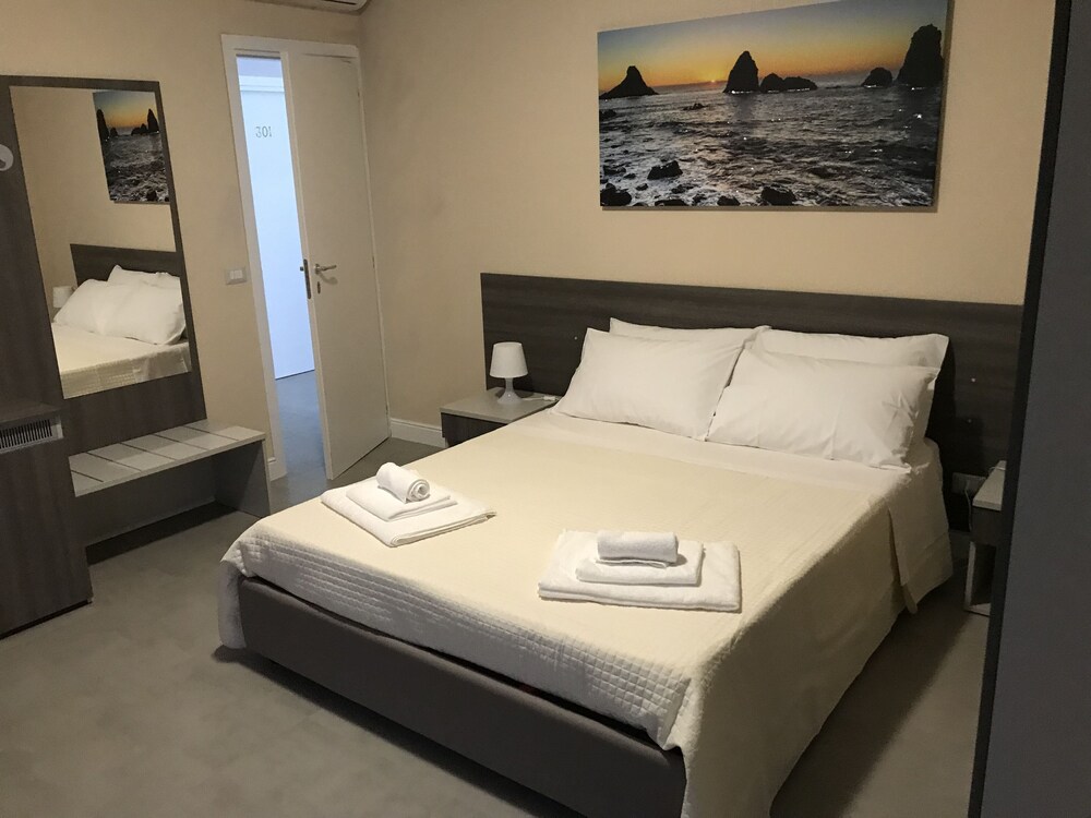 Borgo Palombaio - carbon neutral hotel in Catania