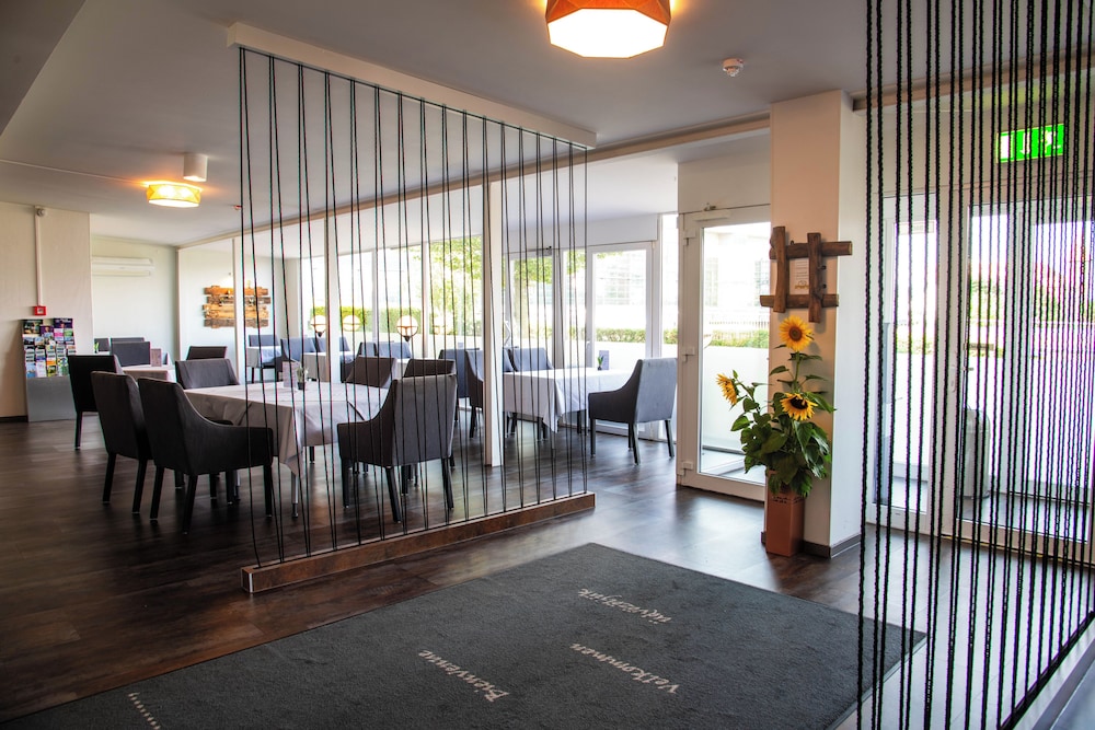 Pro Messe Hotel Hannover — Laatzen — photo 3
