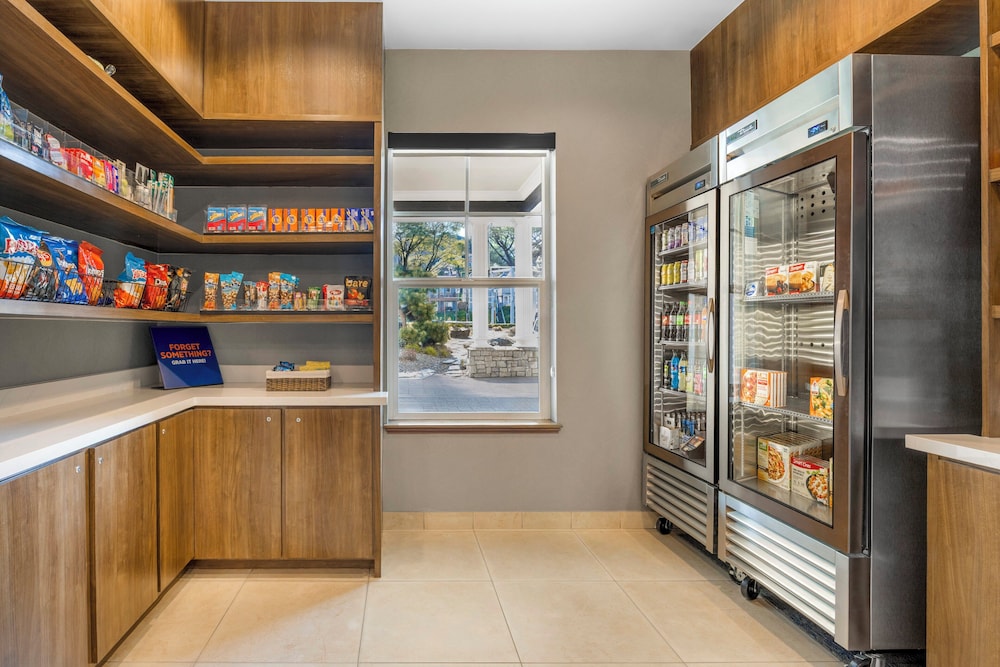 Holiday Inn Express & Suites Astoria by IHG - photo 45
