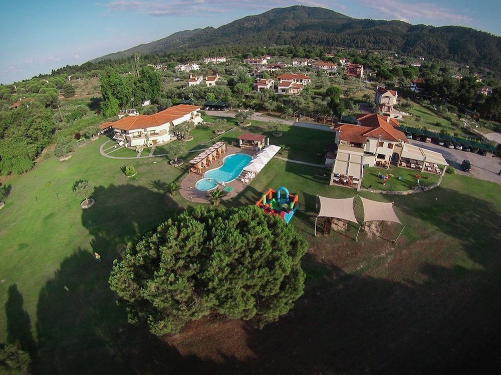 Top Studios in Neos Marmaras, Greece