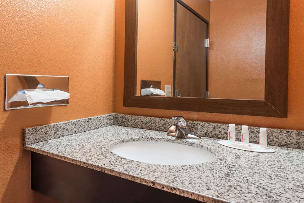 Days Inn by Wyndham Mexico - photo 9