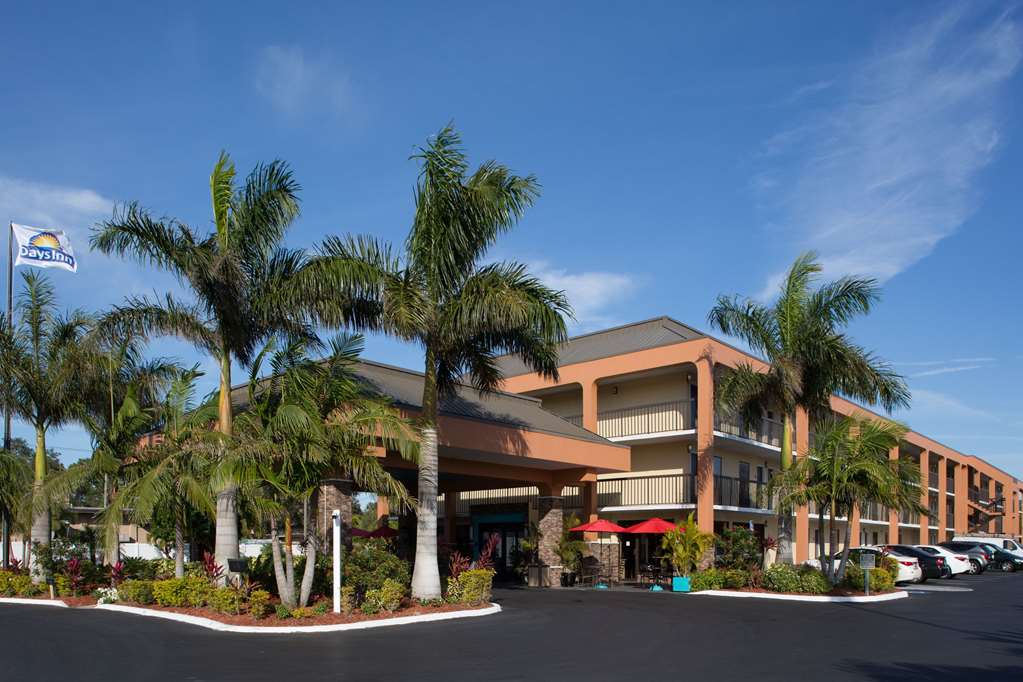 Days Inn by Wyndham Sarasota Bay - featured photo
