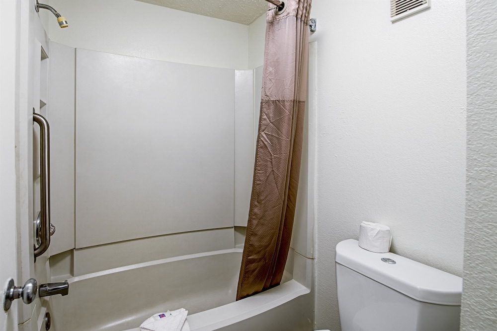Budget Inn Norfolk VA Oceanview - photo 19