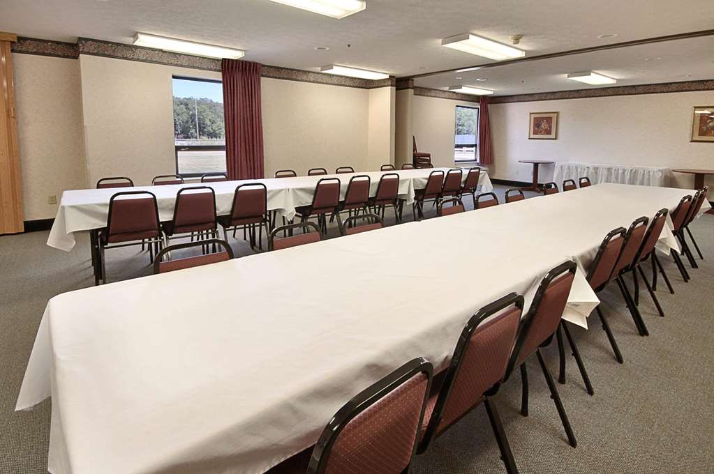 Ramada by Wyndham Strasburg Dover - photo 23