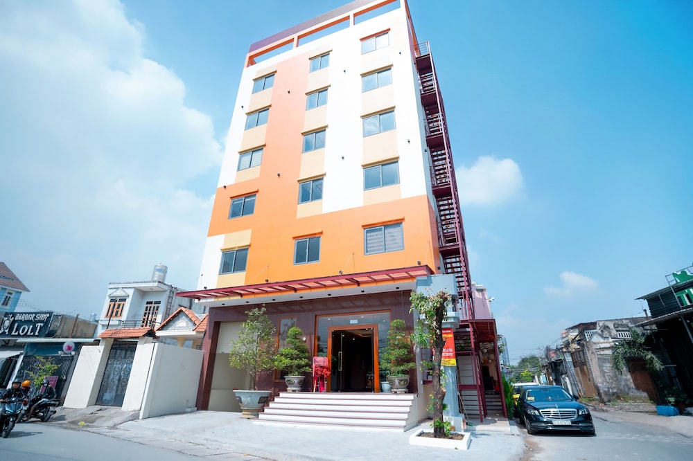 Mona Hotel in Di An, Vietnam