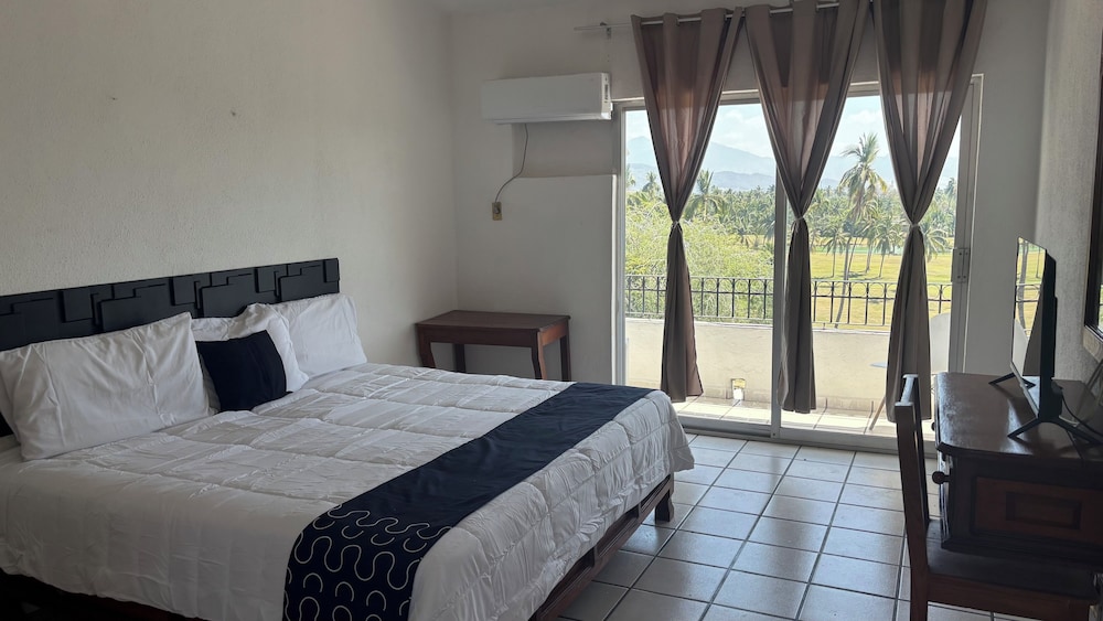 Hotel Costa Bugambilias in Manzanillo, Mexico