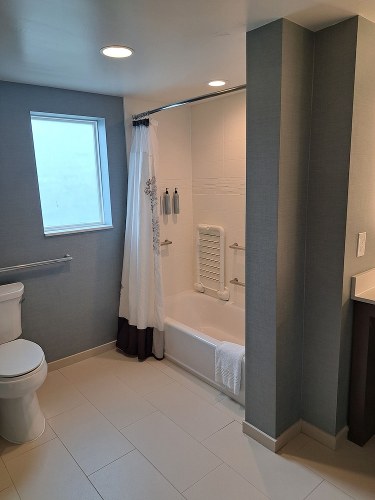 Residence Inn Columbia West Lexington - photo 36