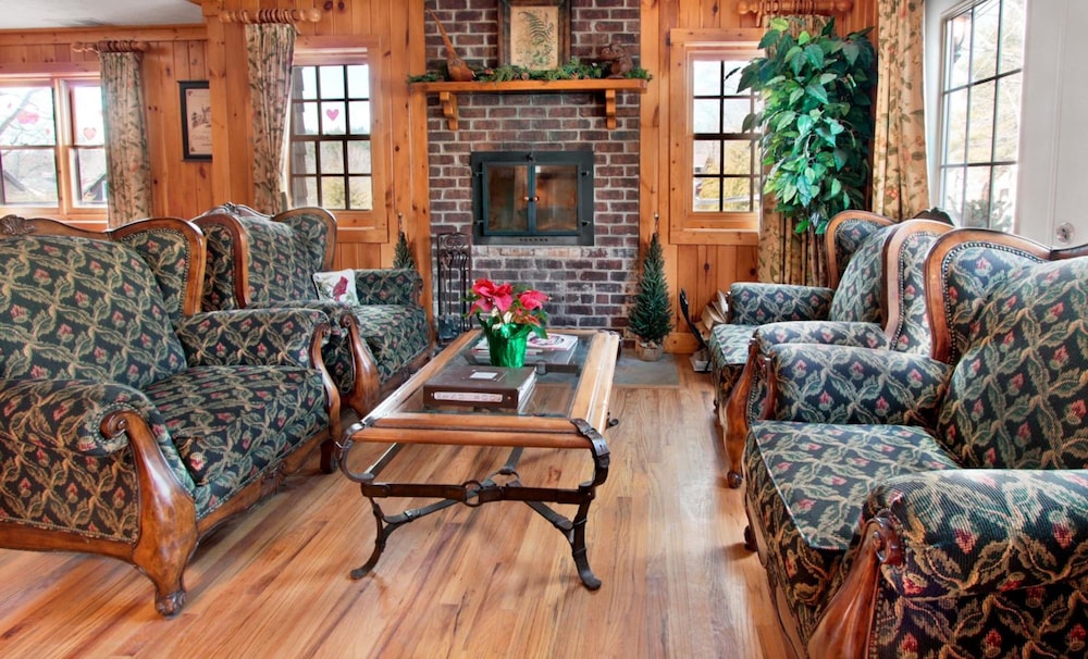 Ridgeway Inn - photo 52