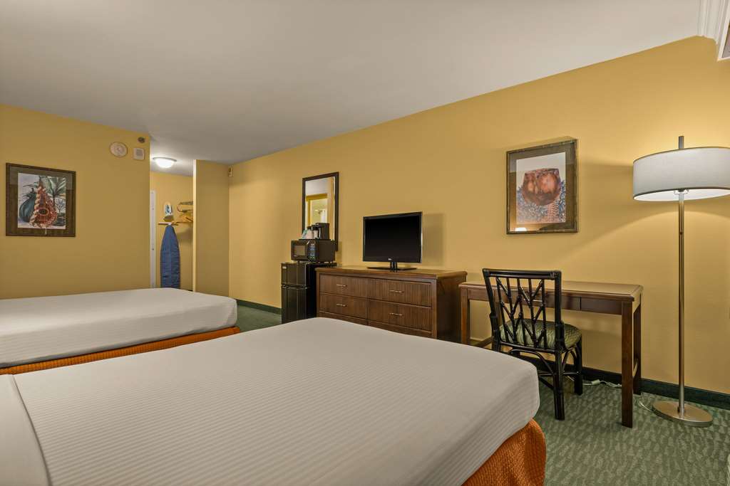 Airport Honolulu Hotel Trademark Collection by Wyndham - photo 27