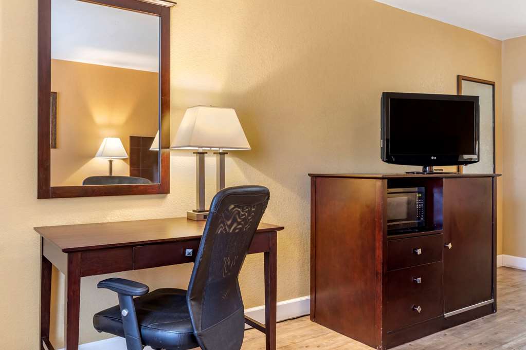 Quality Inn Russellville I 40 - photo 9